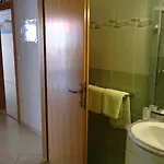 Apartments Primosten * פרימוסטן