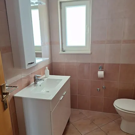 Apartment Apartments Primosten