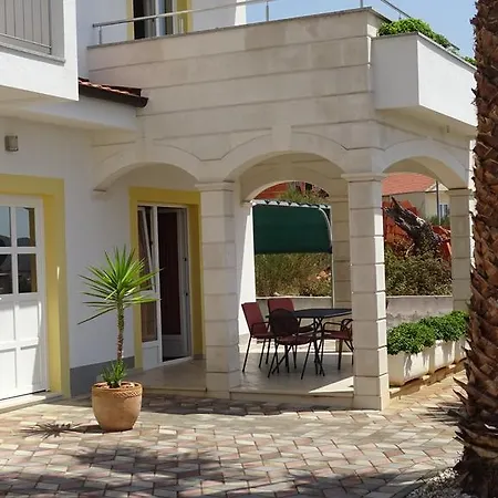 Apartments Primosten * Primošten