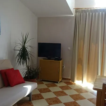 Apartments Primosten *