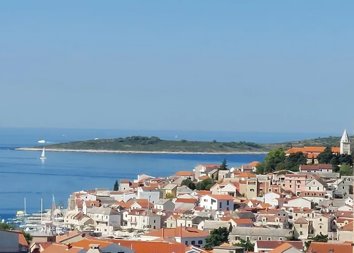 Apartments Primosten