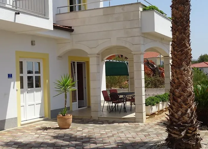 Apartments Primosten * Primošten