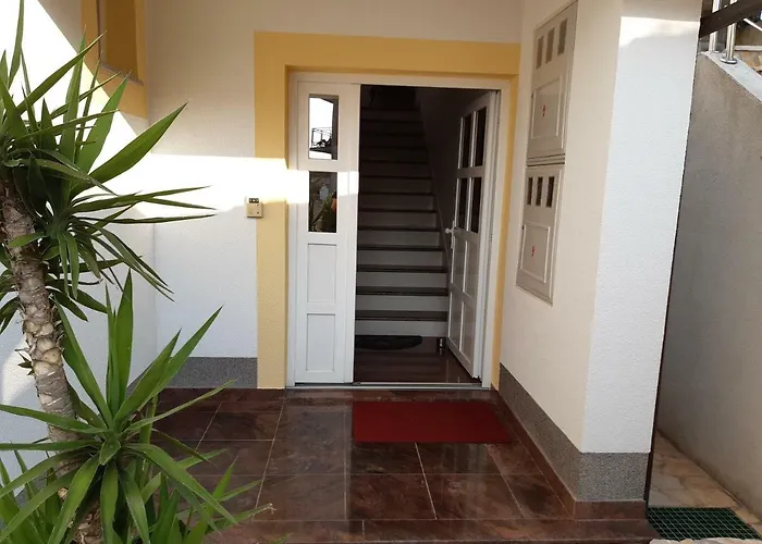 Apartments Primosten