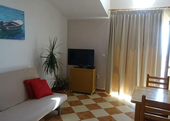 Apartments Primosten *