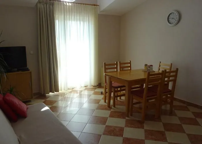 Apartments Primosten Appartement Primošten